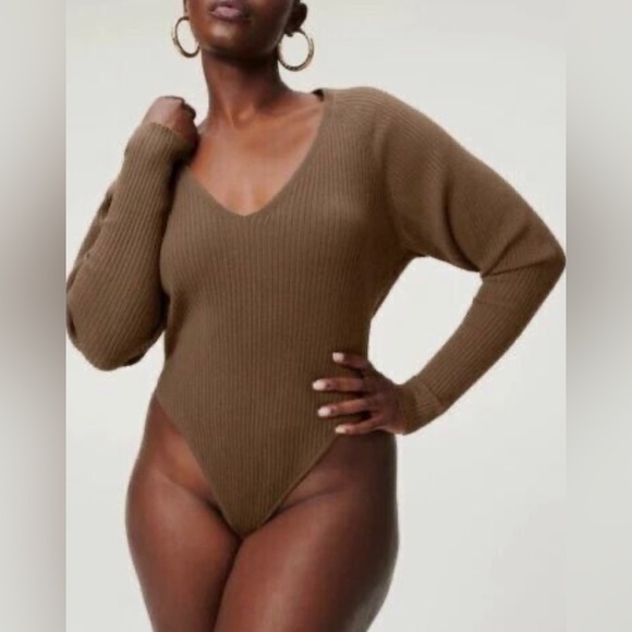 Good American V-Neck Ribbed Knit Sweater Bodysuit, sz 4X (GA sz 7) - Picture 2 of 13